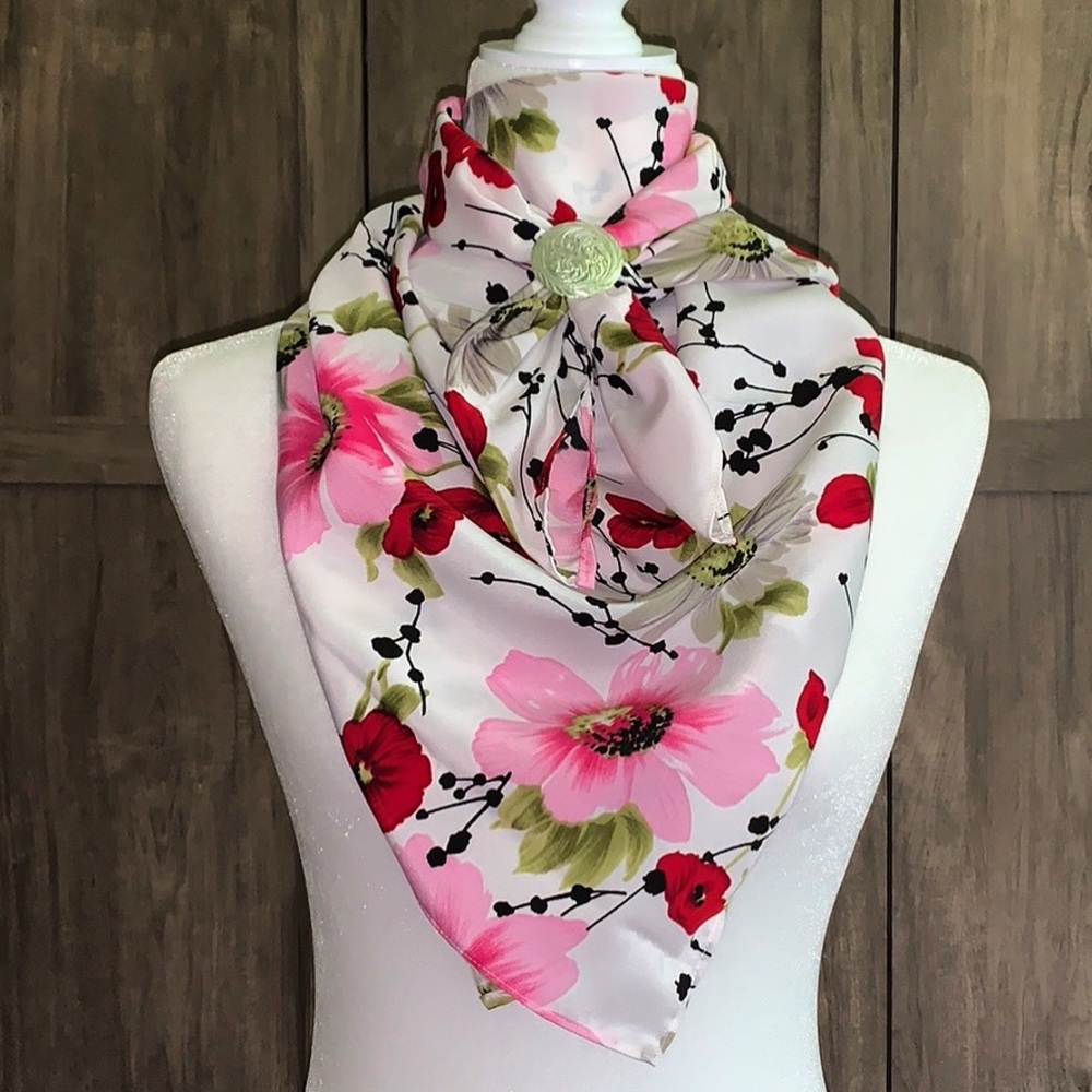 ✨NEW✨ Cultivated Garden Wild Rag
